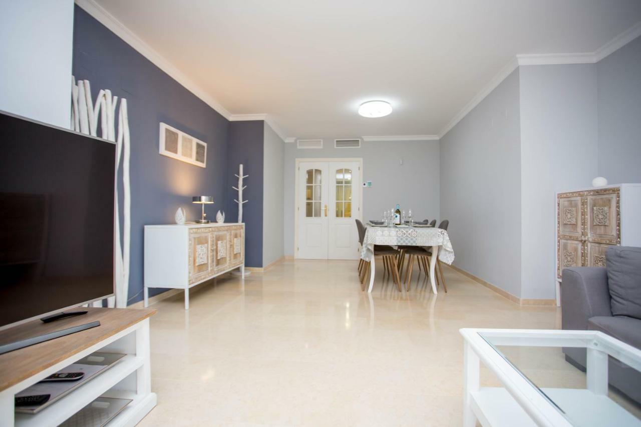 Apartemen Ample Luxury Fancy Golf & Padel *