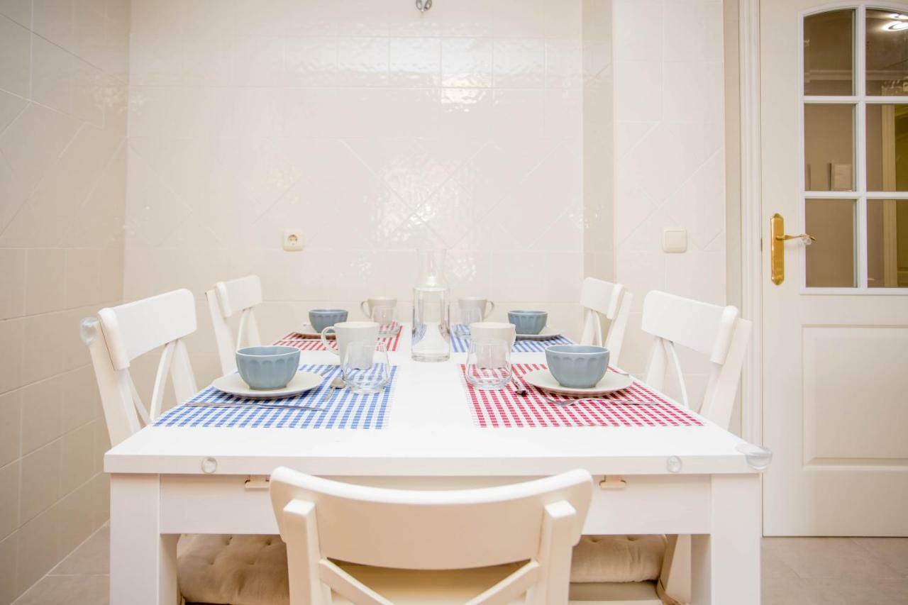 Apartemen Ample Luxury Fancy Golf & Padel
